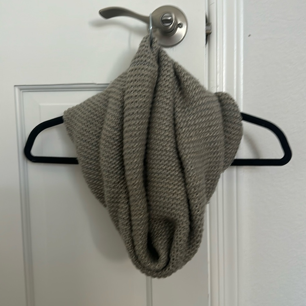 Neck Scarf!